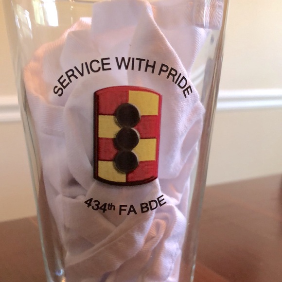 US Army 434th Field Artillery Brigade pint glasses military memorabilia - Picture 4 of 4